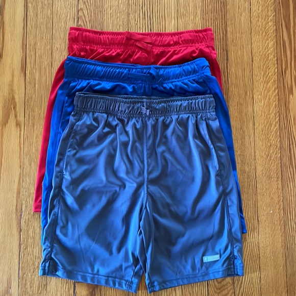 Three pair of boys polyester shorts - Picture 4 of 5